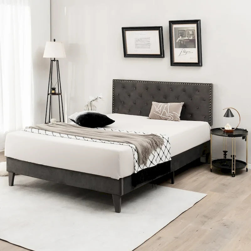 Lit plateforme rembourré avec tête de lit capitonnée en velours – Capacité de 450 kg, sans sommier (Queen/Full)