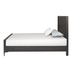 Lit plateforme moderne en bois massif avec pieds en métal – Expresso ou Chêne naturel (Queen/King, capacité de 450 kg)