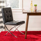 Chaise d'appoint capitonnée Glam avec pieds en chrome poli – Revêtement aspect cuir (19"L x 23"P x 35"H)