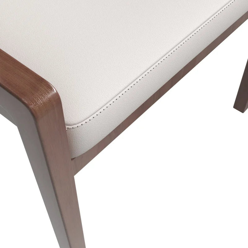 Chaise de salle à manger Ethora en cuir avec dossier ouvert incurvé et pieds en bois d'hévéa